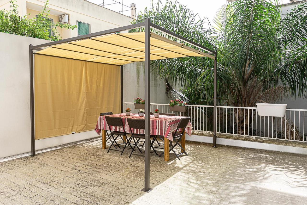 Araba Fenice Lecce Buitenkant foto